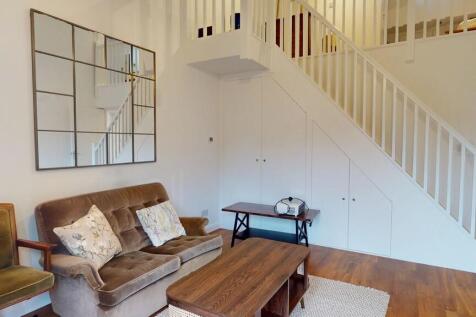 Living Area- Angl...