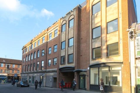 New Inn Hall Stre...