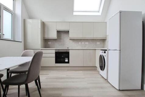 Kitchen- Angle 2