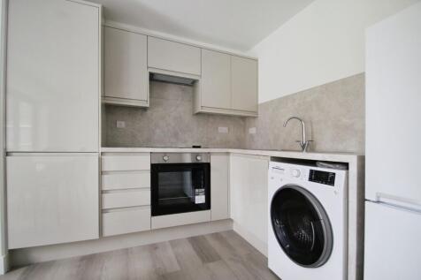 Kitchen- Angle 2
