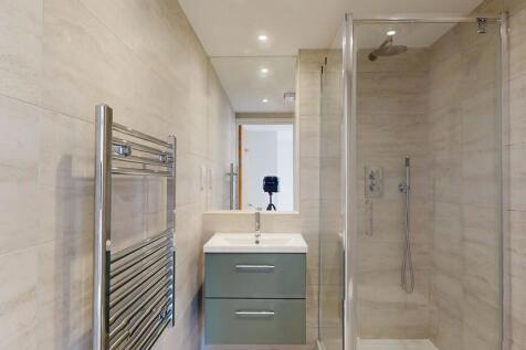 En-suite - Angle ...