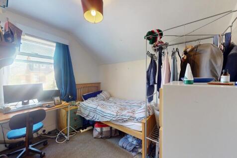 Bedroom 3 - Angle...