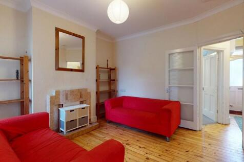 Living Area - Ang...