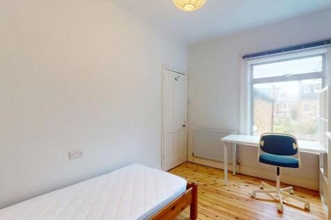 First Floor Middl...
