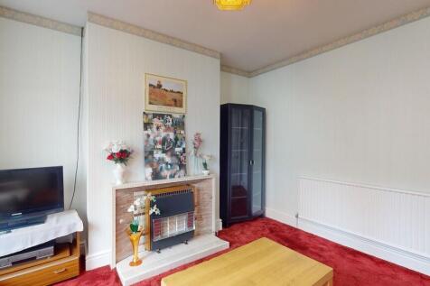 Living Area - Ang...