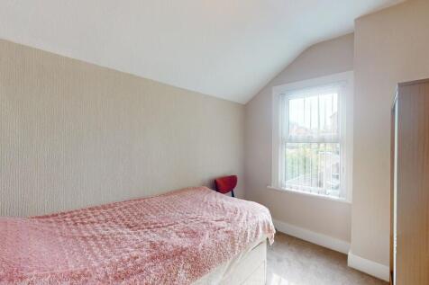 Bedroom 3 - Angle...