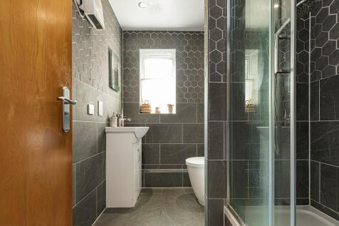 En-Suite Shower R...