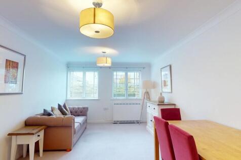 Living Room - Ang...