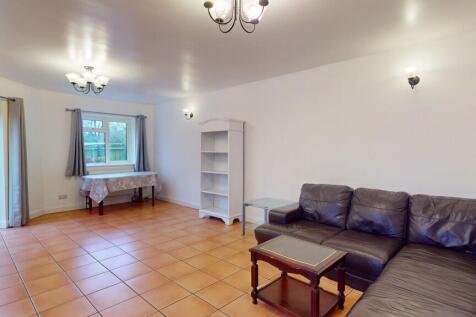 Reception Room 2 ...