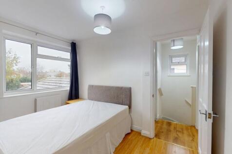 Bedroom 3 - Angle...