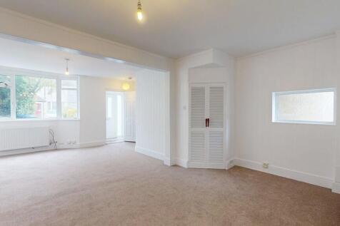 Living room - Ang...