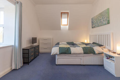 Bedroom 2- Angle ...