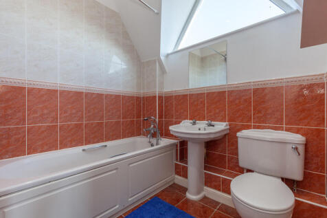 En-Suite- Bedroom...