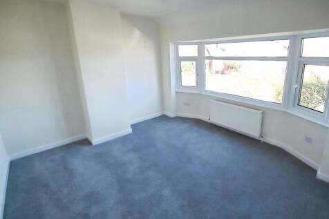 Bedroom 1- Angle ...