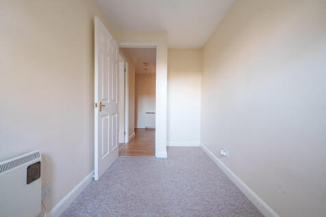 Bedroom 2 - Angle...