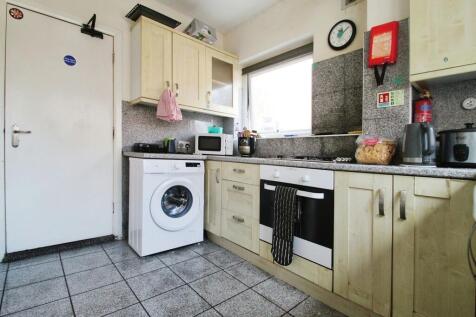 Communal Kitchen ...