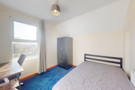 Bedroom 3 - Angle...