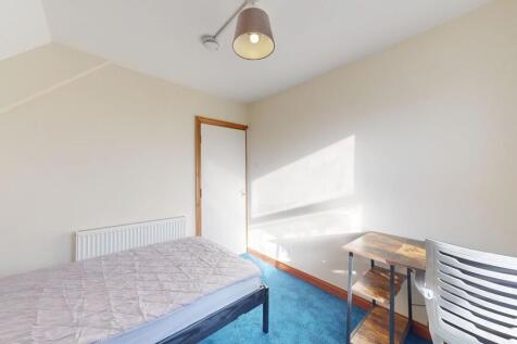 Bedroom 3 - Angle...