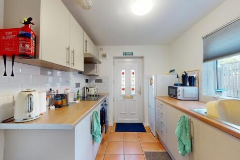 Kitchen - Angle 2