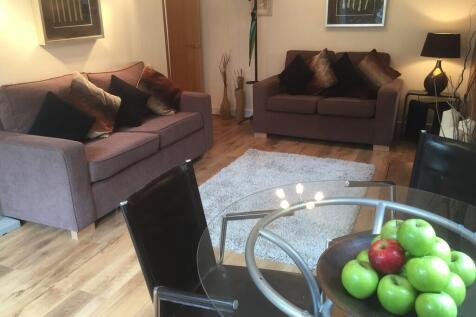 Living Area - Ang...