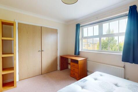 Bedroom 4 - Angle...