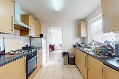 Kitchen - Angle 1