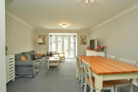 Dining Lounge
