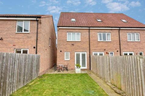 Enclosed Rear Garden