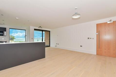 Lounge-Diner-Kitchen