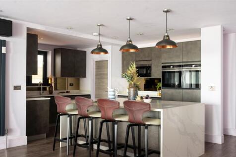 Kitchen/Breakfast Area