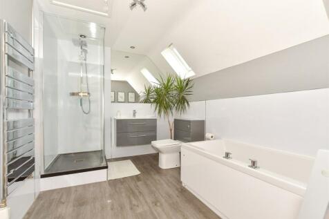 Bath/Shower Room