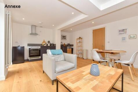 Annexe Kitchen/Dining/ Living Room