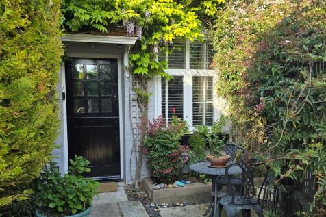 Coach House
