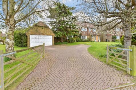 Driveway/Parking