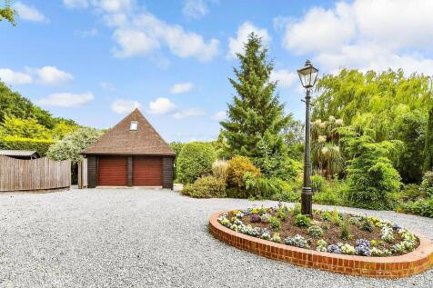 Driveway/Parking