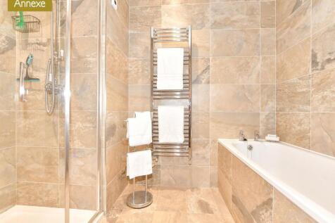 Bathroom (Apartment)