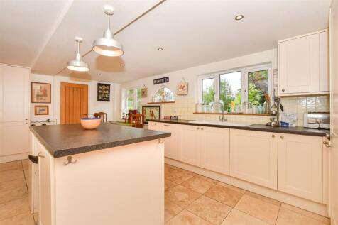 Kitchen/ Breakfast Room