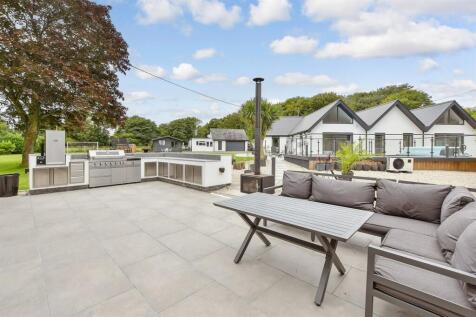 Patio / Decking