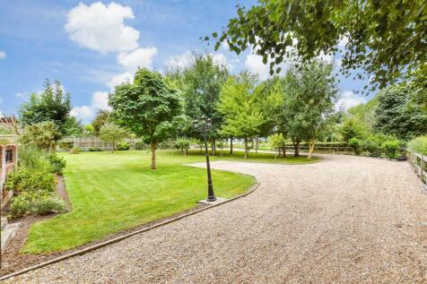 Driveway/Parking