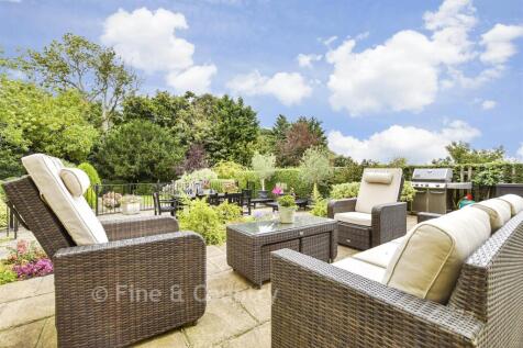 Patio / Decking
