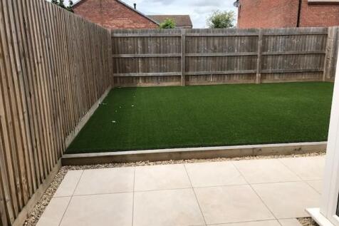 21 Roman Way rear garden 2.jpg