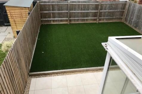 21 Roman Way rear garden 5.jpg