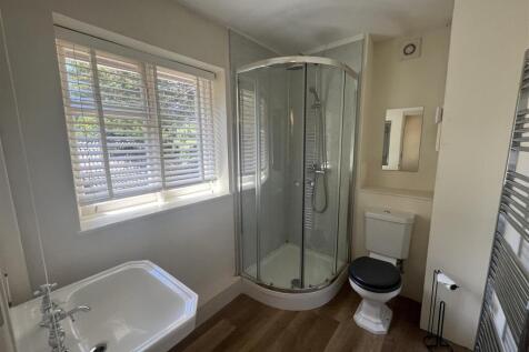 Shower Room.jpeg