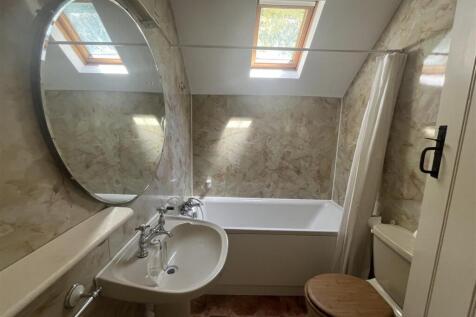 Bathroom.jpeg