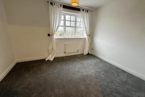 main bedroom.jpg