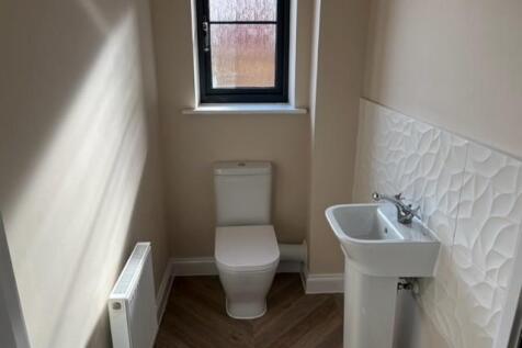 Downstairs WC.jpg