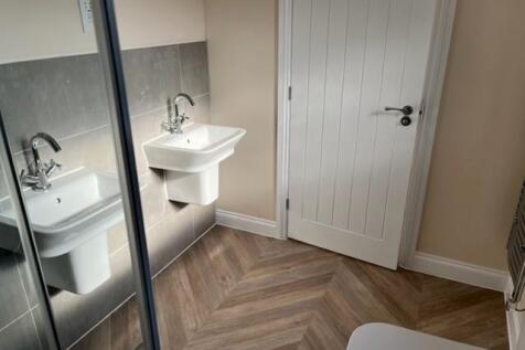 Ensuite.jpg