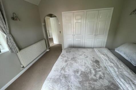 1 Bedroom 3.jpg