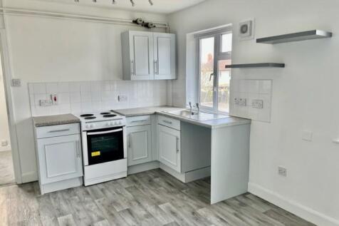 Kitchen 2.jpg