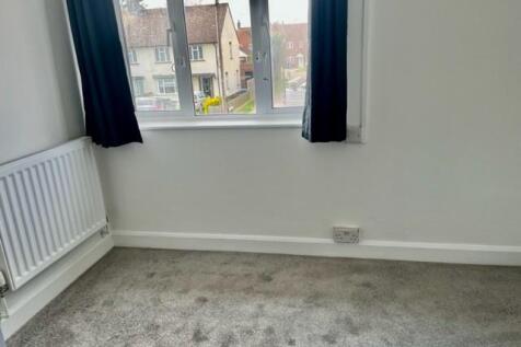 Bedroom 2.jpg